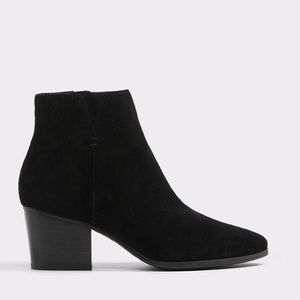ALDO Suede black ankle boots booties size 8 US
